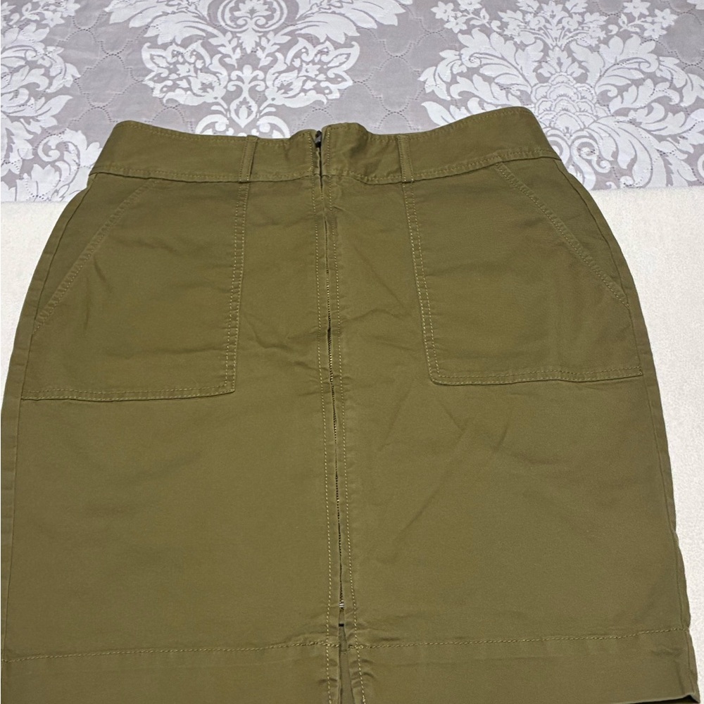 Banana Republic Olive Green Mini Skirt with Front Patch Pockets